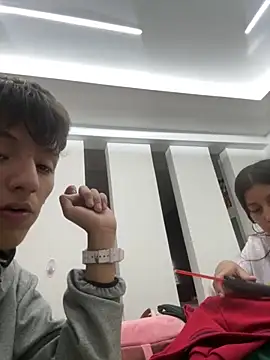  Kinky69  online show from October 31, 2025, 7:26 pm