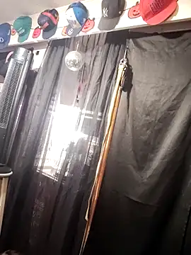 Snapshot of blondebarbiebae chatting on November 25, 2025, 10:32 pm blondebarbiebae online show from November 25, 2025, 10:32 pm