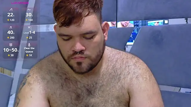 big bearr online show from November 11, 2025, 9:04 pm