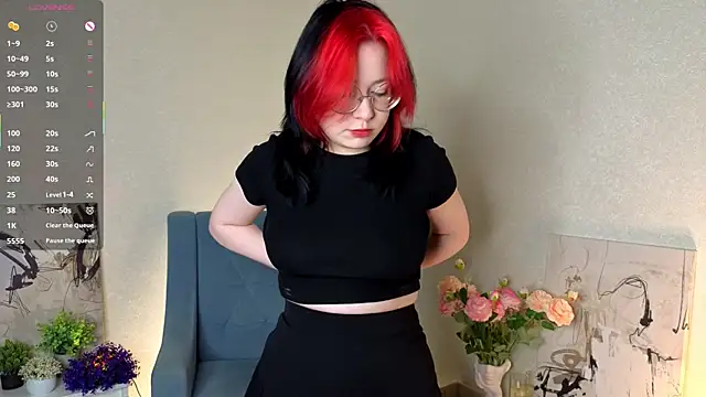 Snapshot of NyamNyamNyammm chatting on October 22, 2025, 2:28 pm NyamNyamNyammm online show from October 22, 2025, 2:28 pm