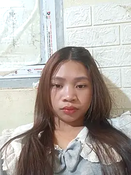 Mayy1 online show from December 3, 2025, 2:41 am