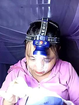 mupmup-00 online show from September 27, 2025, 1:54 am