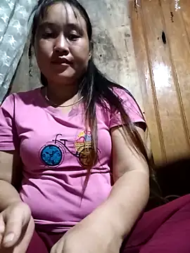 mupmup-00 online show from October 13, 2025, 9:37 pm