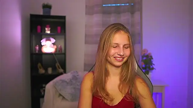 emmie murray online show from November 27, 2025, 2:08 pm