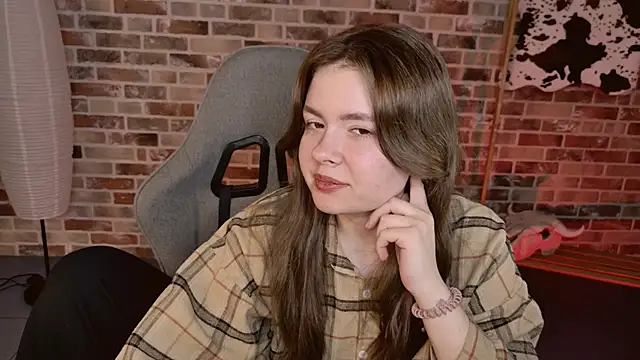 HaleySun online show from November 8, 2025, 9:20 am