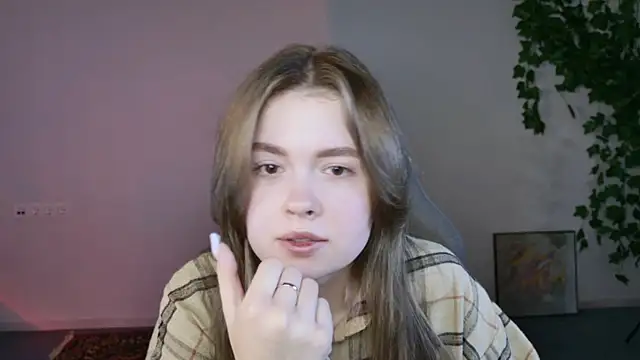 HaleySun online show from November 11, 2025, 1:11 pm