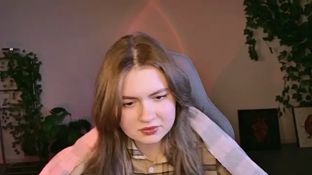 HaleySun online show from November 25, 2025, 1:11 pm