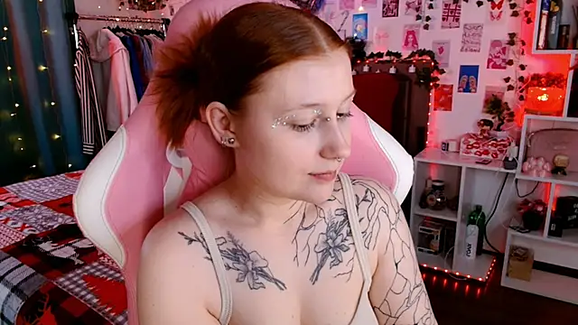 Ayla Hicks online show from November 29, 2025, 8:23 pm