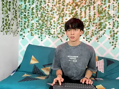 allan spicy online show from September 29, 2025, 7:40 pm