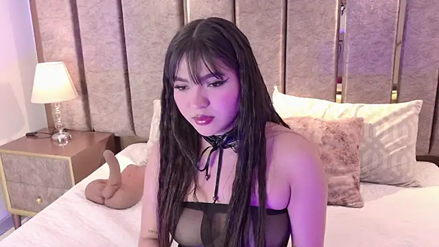 Samantha Hans online show from February 17, 2026, 9:32 pm