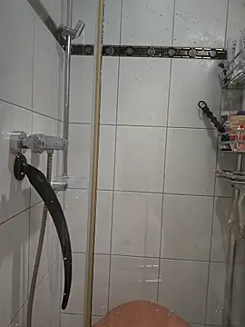 TommyTom76 online show from October 31, 2025, 7:04 pm