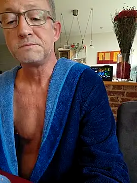 TommyTom76 online show from November 1, 2025, 7:43 am