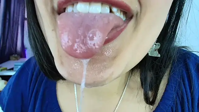 Hinata 21  online show from February 3, 2026, 8:47 pm