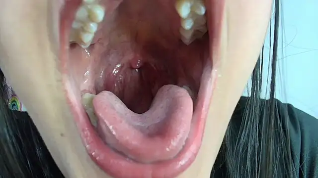 Hinata 21  online show from March 27, 2026, 8:52 pm