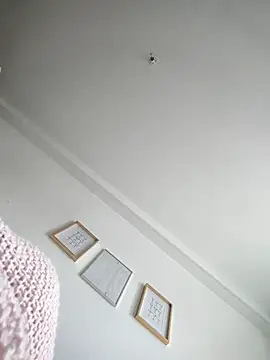 LatinaaaX online show from October 18, 2025, 2:51 pm