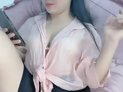 Lie liee online show from April 18, 2026, 1:37 pm