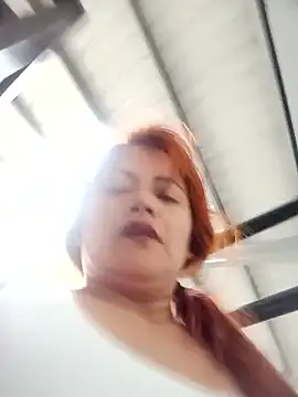 Tiffany-Parker  online show from October 3, 2025, 12:24 pm