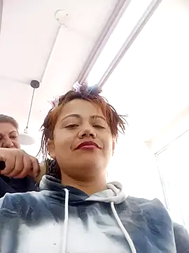 Tiffany-Parker  online show from October 8, 2025, 3:31 pm