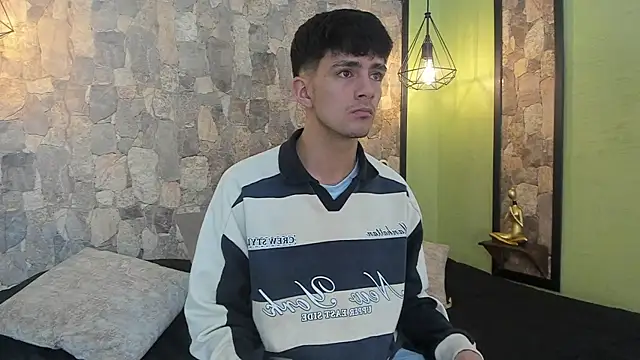 Snapshot of Axel_Draven chatting on October 27, 2025, 11:14 am Axel Draven online show from October 27, 2025, 11:14 am