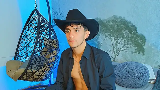 Snapshot of Axel_Draven chatting on November 12, 2025, 11:21 am Axel Draven online show from November 12, 2025, 11:21 am