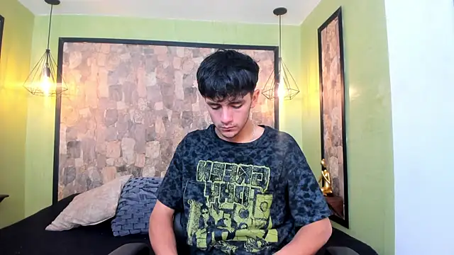 Snapshot of Axel_Draven chatting on December 22, 2025, 11:18 am Axel Draven online show from December 22, 2025, 11:18 am