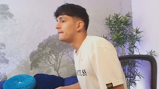 Snapshot of Axel_Draven chatting on January 7, 2026, 11:12 am Axel Draven online show from January 7, 2026, 11:12 am