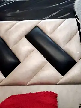 NileveSantanna online show from November 27, 2025, 4:20 pm