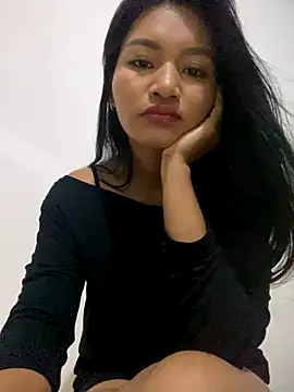 Snapshot of fenixzara chatting on September 28, 2025, 9:09 pm fenixzara online show from September 28, 2025, 9:09 pm