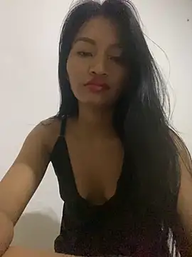 Snapshot of fenixzara chatting on October 7, 2025, 11:57 pm fenixzara online show from October 7, 2025, 11:57 pm