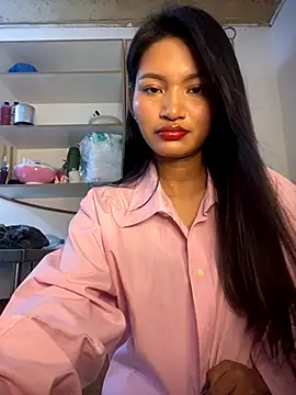 Snapshot of fenixzara chatting on October 16, 2025, 6:42 pm fenixzara online show from October 16, 2025, 6:42 pm