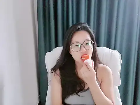 Snapshot of guai00 chatting on October 3, 2025, 1:46 am guai00 online show from October 3, 2025, 1:46 am