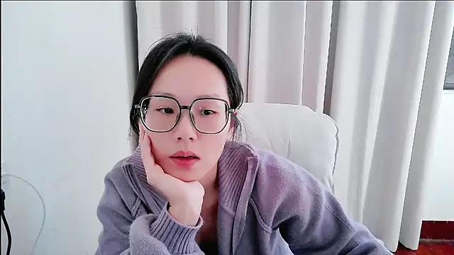 Snapshot of guai00 chatting on November 25, 2025, 6:24 am guai00 online show from November 25, 2025, 6:24 am