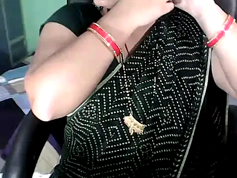 BABITA KUMARII online show from October 31, 2025, 4:52 pm