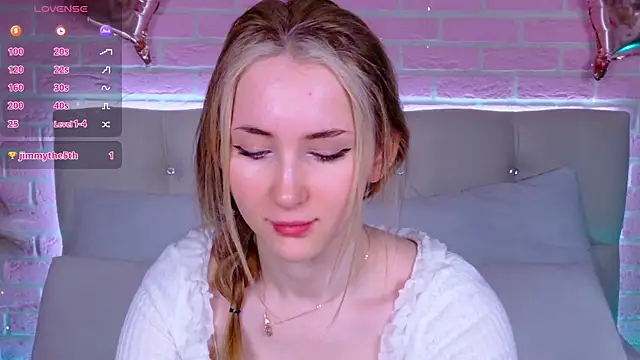 Snapshot of LiraKink chatting on November 24, 2025, 4:56 am LiraKink online show from November 24, 2025, 4:56 am