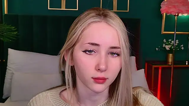 Snapshot of LiraKink chatting on November 26, 2025, 3:18 am LiraKink online show from November 26, 2025, 3:18 am