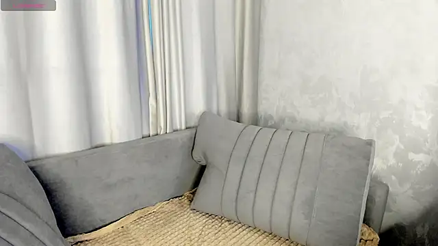 Michelle Murray online show from October 17, 2025, 1:20 am