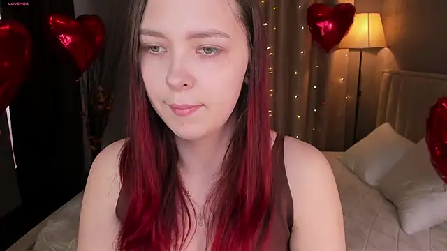 Snapshot of Monica__Queen chatting on February 13, 2026, 5:14 am Monica Queen online show from February 13, 2026, 5:14 am