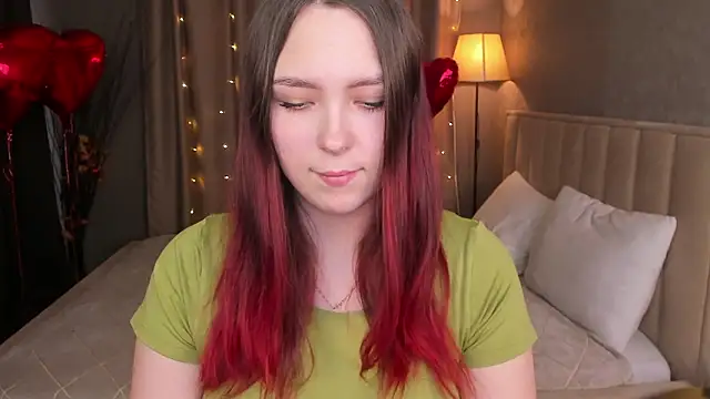 Snapshot of Monica__Queen chatting on February 24, 2026, 5:38 am Monica Queen online show from February 24, 2026, 5:38 am