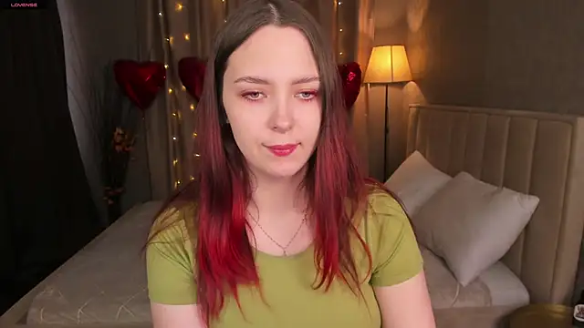 Snapshot of Monica__Queen chatting on February 28, 2026, 5:30 am Monica Queen online show from February 28, 2026, 5:30 am