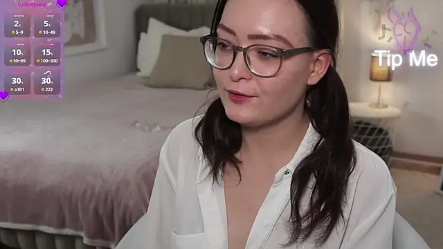 Victoriiabenett online show from October 13, 2025, 5:46 pm