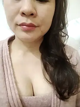 Snapshot of Girl_Shy2000 chatting on February 13, 2026, 5:36 am Girl Shy2000 online show from February 13, 2026, 5:36 am