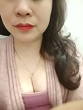 Snapshot of Girl_Shy2000 chatting on February 19, 2026, 10:55 am Girl Shy2000 online show from February 19, 2026, 10:55 am