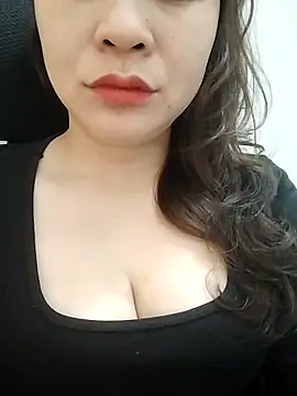 Snapshot of Girl_Shy2000 chatting on February 23, 2026, 5:16 am Girl Shy2000 online show from February 23, 2026, 5:16 am