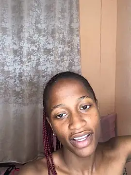 Caramel102004 online show from October 24, 2025, 11:01 pm