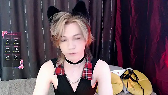 Snapshot of evan_reinhart chatting on October 24, 2025, 7:38 am evan reinhart online show from October 24, 2025, 7:38 am