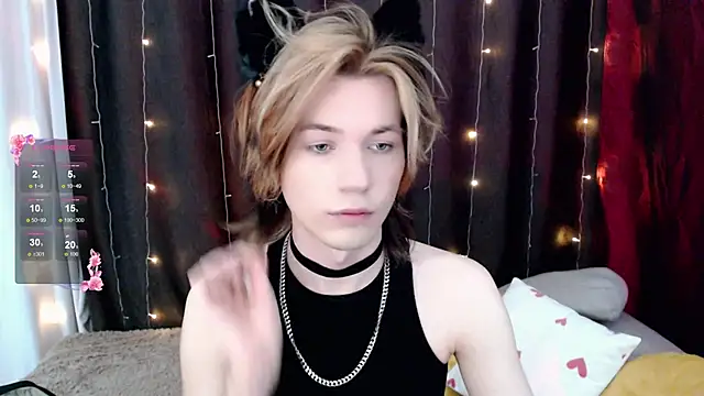 Snapshot of evan_reinhart chatting on November 9, 2025, 1:59 am evan reinhart online show from November 9, 2025, 1:59 am