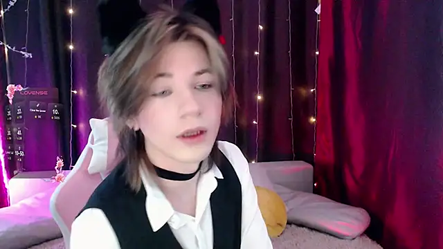 Snapshot of evan_reinhart chatting on January 11, 2026, 10:59 pm evan reinhart online show from January 11, 2026, 10:59 pm