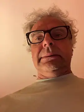 Snapshot of chtentation chatting on June 3, 2026, 8:03 pm chtentation online show from June 3, 2026, 8:03 pm