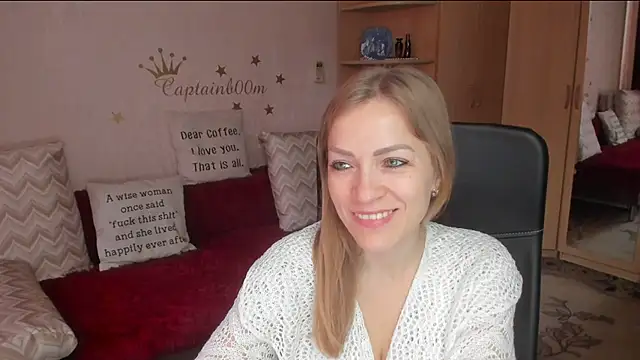 Tiffany Bates online show from September 26, 2025, 9:13 am