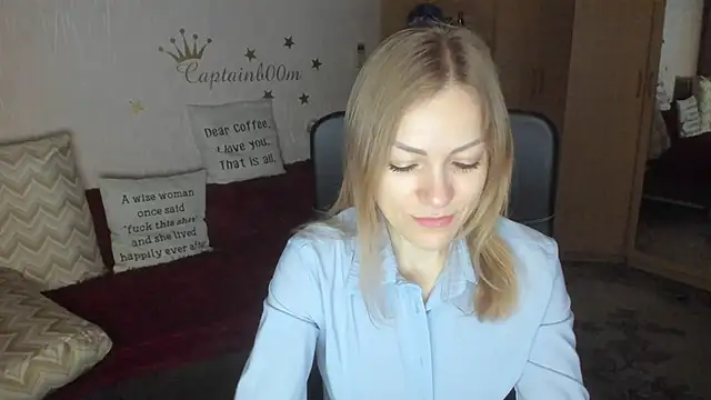 Tiffany Bates online show from November 1, 2025, 3:19 am